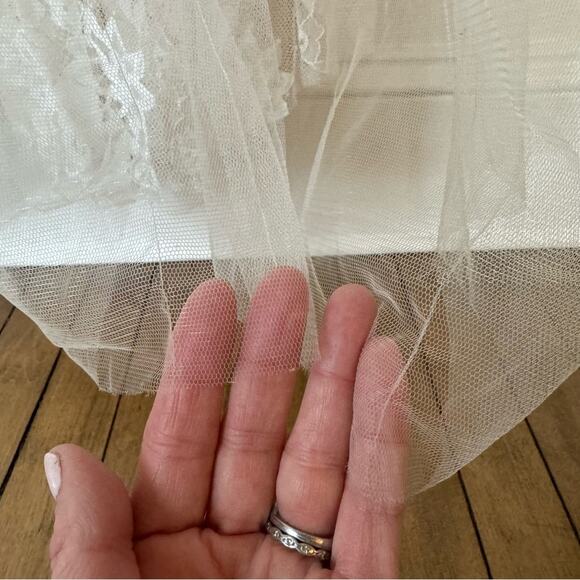 NWT Lulu’s Sweet Love Ivory Lace Tulle Beaded Maxi Dress 1X Wedding - Picture 9 of 13